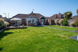 Sunnymead Drive